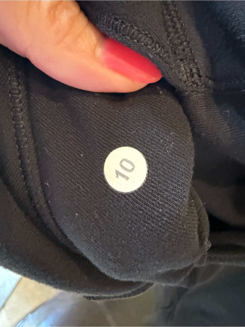 Lululemon Black Athletic 1/2 zip - Picture 5 of 5